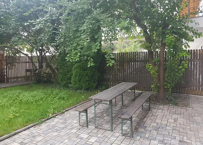 Apartmán černý Tulipán - 1