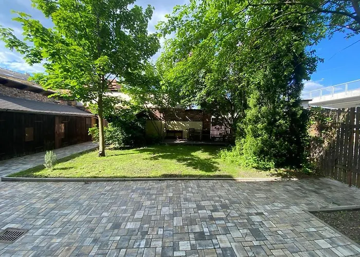 černý Tulipán - 1 Apartamento